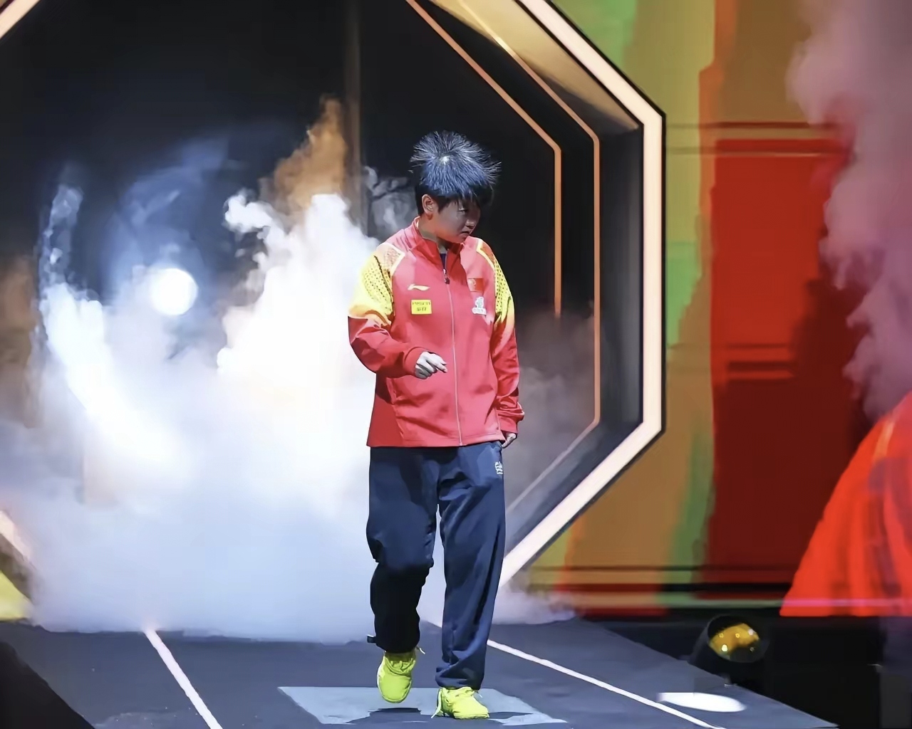 DB电竞App下载入口-C9横扫BRO,Crisp关键团战开团秒人鏖战多局八强赛,成为赛场最大亮点