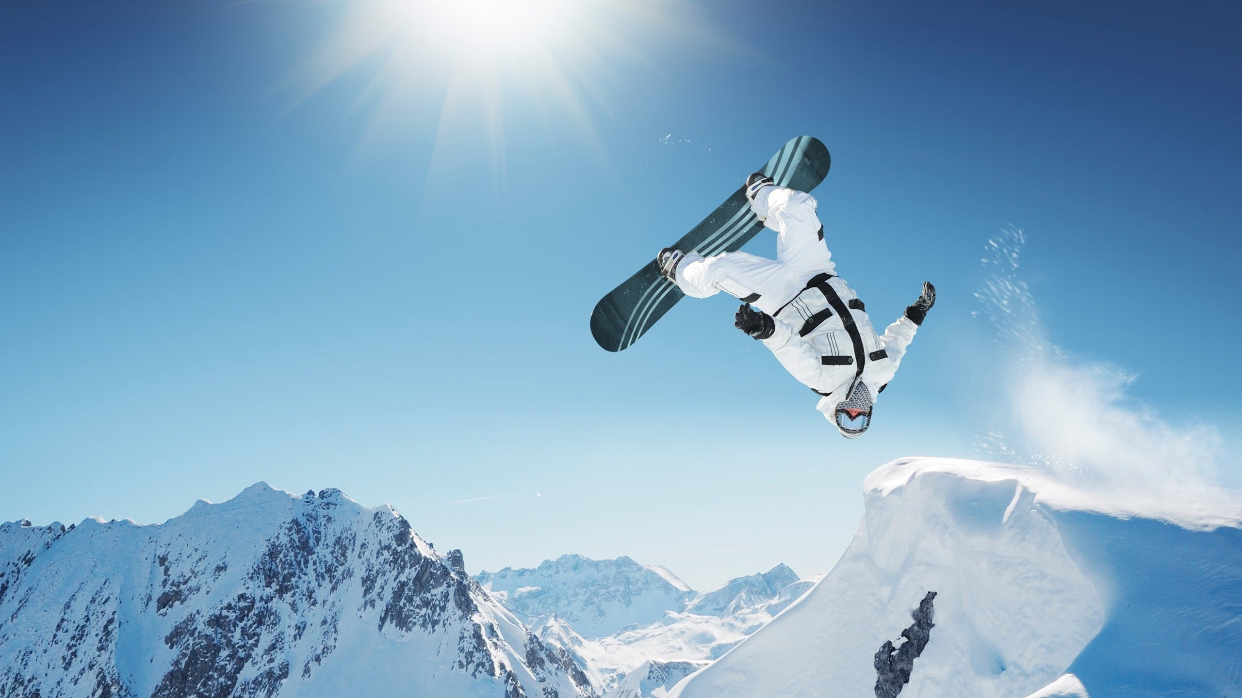 纽约新王诞生！拉文完美发挥率尼克斯踏平圣城